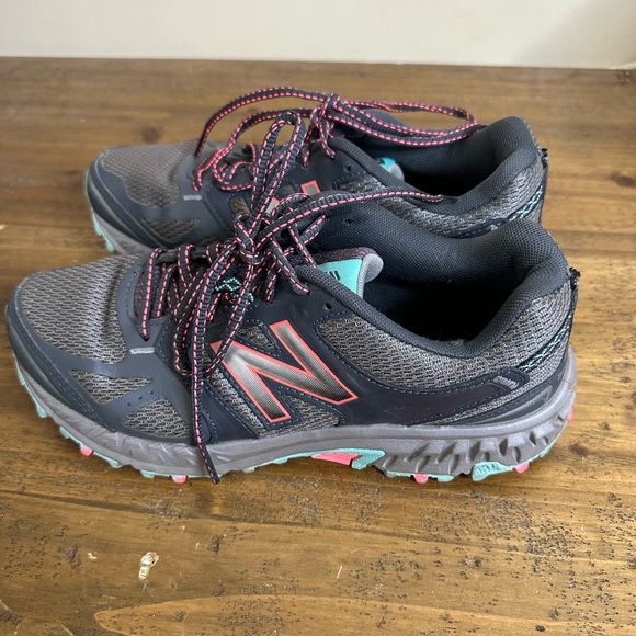 New Balance Women 7.5 412 v3 TechRide Trail Running Shoes - Picture 1 of 6